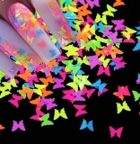 Confetti fluturasi colorati